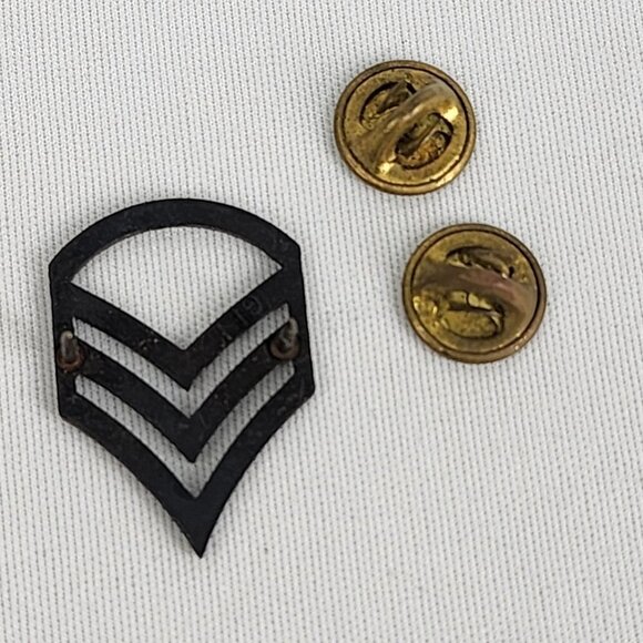Vintage Military Chevron Pin - Picture 2 of 5